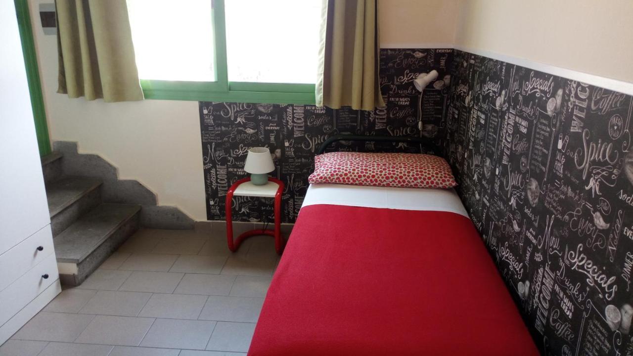 Hotel Lupo Di Mare Марина-ди- Кастаньето Экстерьер фото